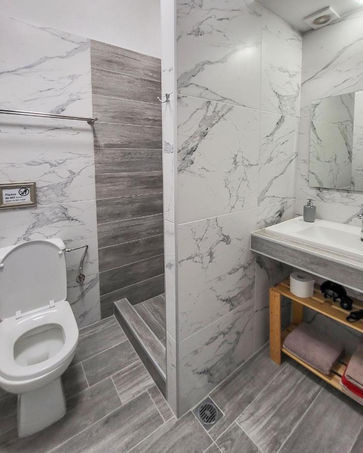 Varka Apartment Makrýjalos Eksteriør bilde