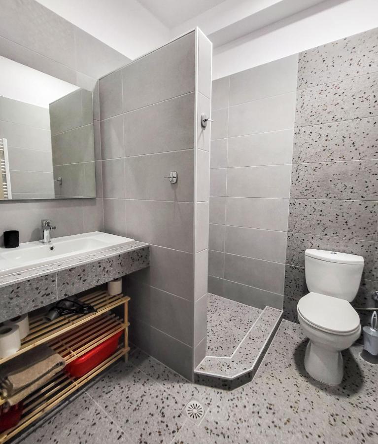 Varka Apartment Makrýjalos Eksteriør bilde