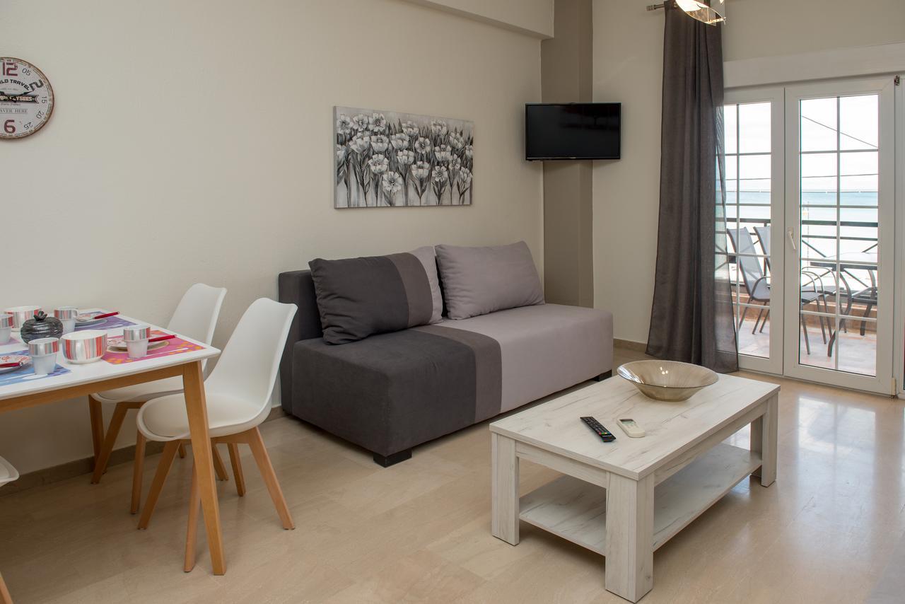 Varka Apartment Makrýjalos Eksteriør bilde