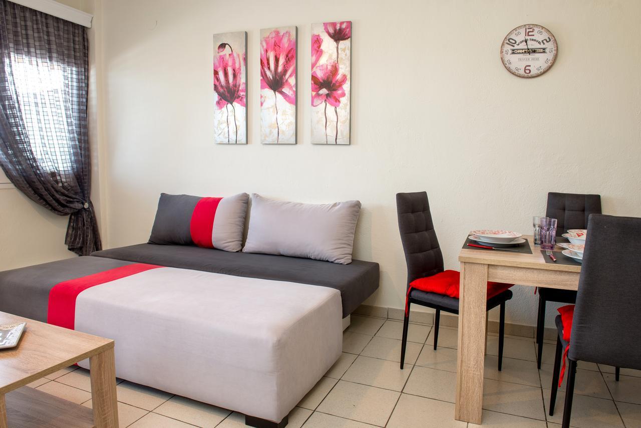 Varka Apartment Makrýjalos Eksteriør bilde